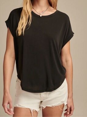 Lucky Brand Dolman Tee, Size Large, Black Relaxed Fit Pullover Top